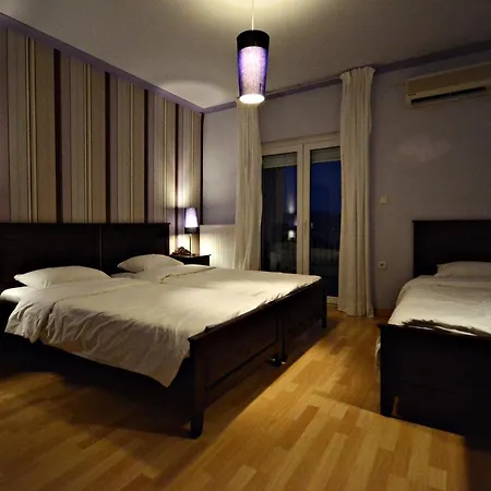 Vissinokipos - Biker Friendly - Motorradhotel ゲストハウス