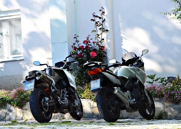 Vissinokipos - Biker Friendly - Motorradhotel 3* Kastoria